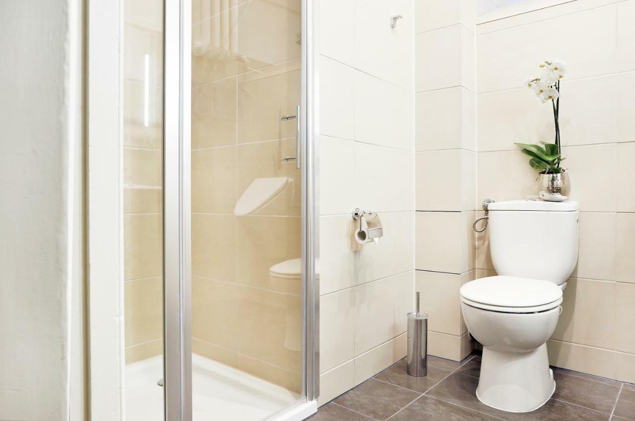 Droy By Rockchair Apartments L Superhost Status L 2 Bedroom Boxspringbeds Next To Center "Kurfuerstendamm" - Cozy Family & Business Flair Welcomes You! Берлін Екстер'єр фото