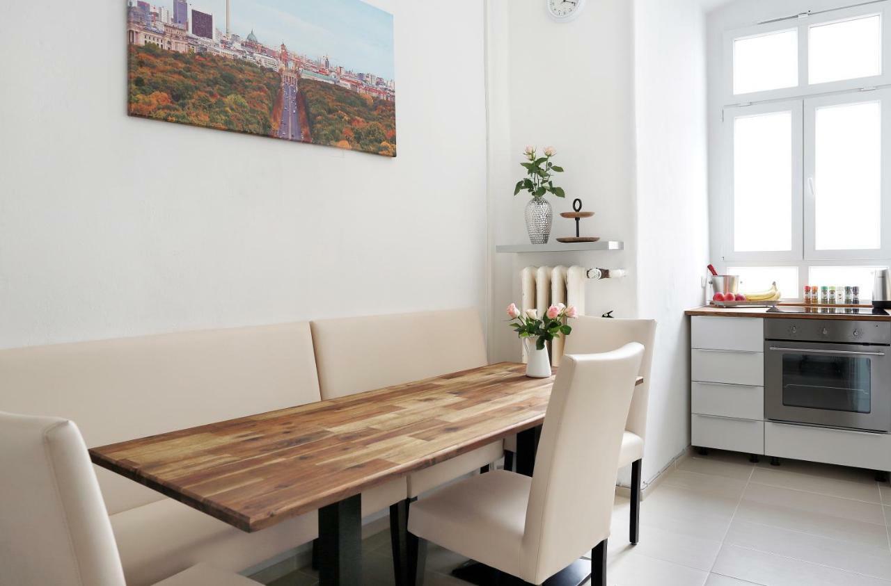 Droy By Rockchair Apartments L Superhost Status L 2 Bedroom Boxspringbeds Next To Center "Kurfuerstendamm" - Cozy Family & Business Flair Welcomes You! Берлін Екстер'єр фото